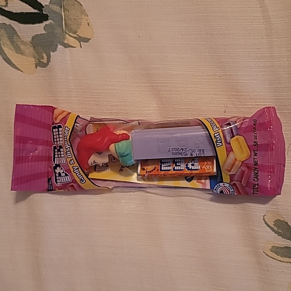 NWT Disney pez dispenser 🧜‍♀️
